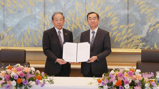 JPX清田CEO（写真左）とジェトロ佐々木理事長（写真右）