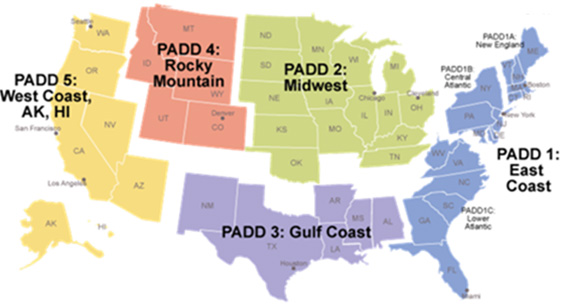 PADDは大きく5つの地域に区分されており、PADD 1は米国大西洋岸地域の17州およびワシントンDC、PADD 2は米国中部地域の15州、PADD 3はメキシコ湾岸地域の6州、PADD 4はロッキー山脈地域の5州、そしてPADD 5は米国西海岸地域の5州およびアラスカとハワイを含んでいます。