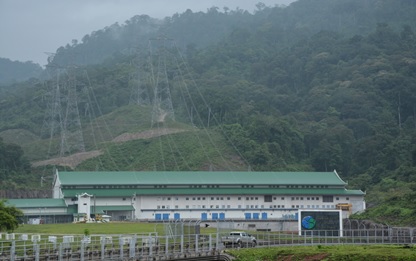 写真　ナムトゥン2水力発電所の発電施設（ジェトロ撮影）